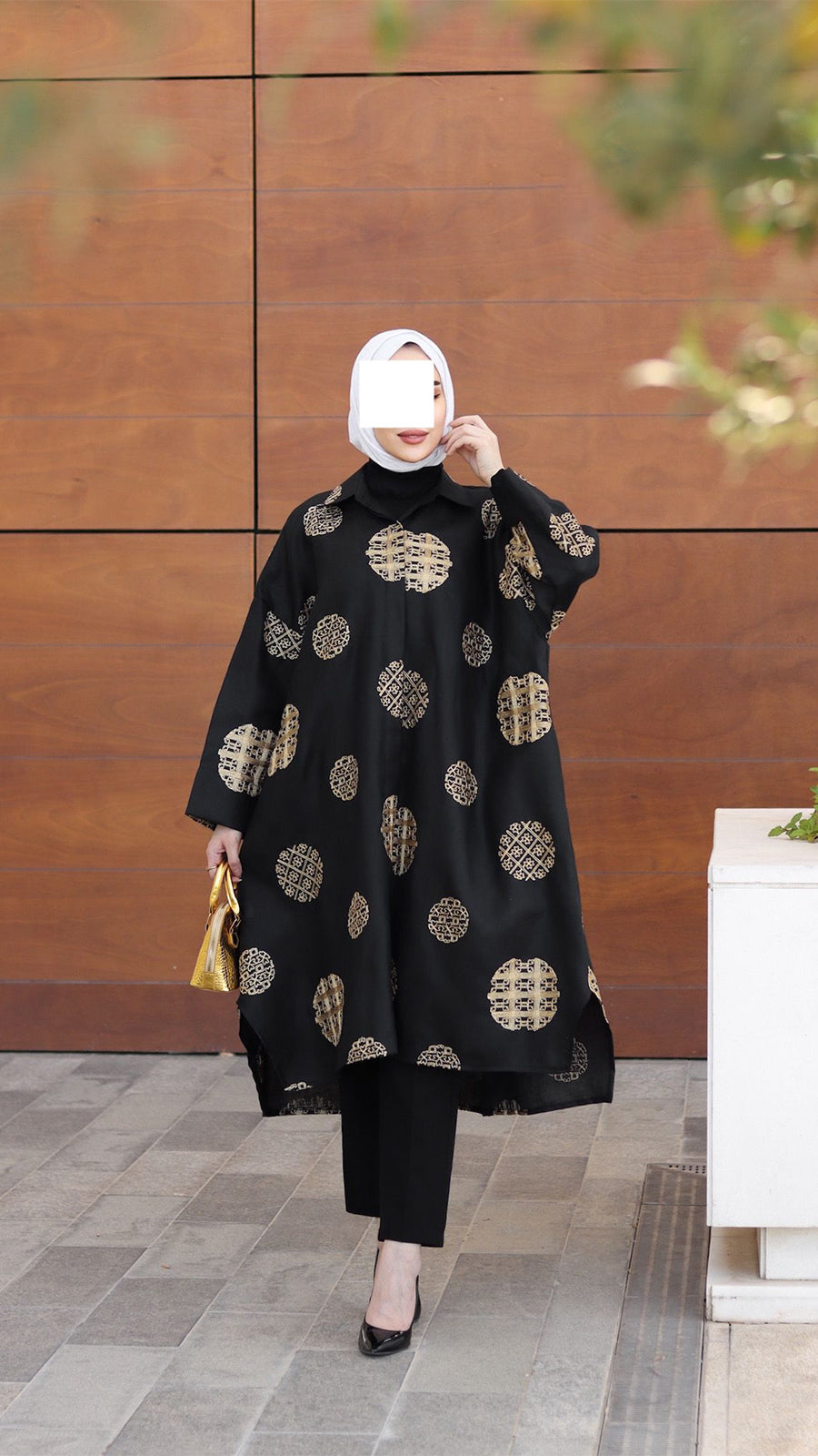 Golden Circle Linen Shirt