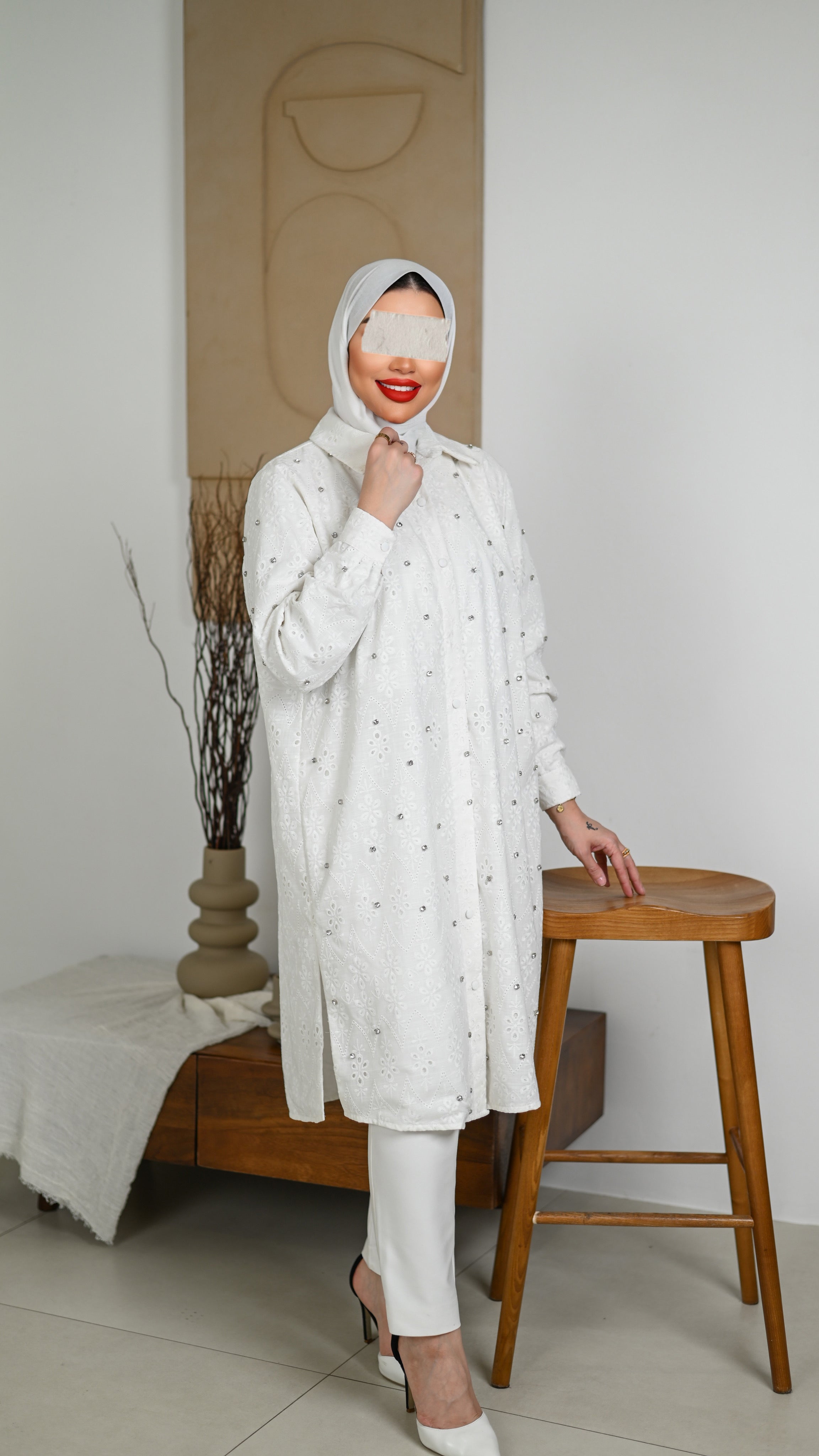 Embellished White Lace Punjabi