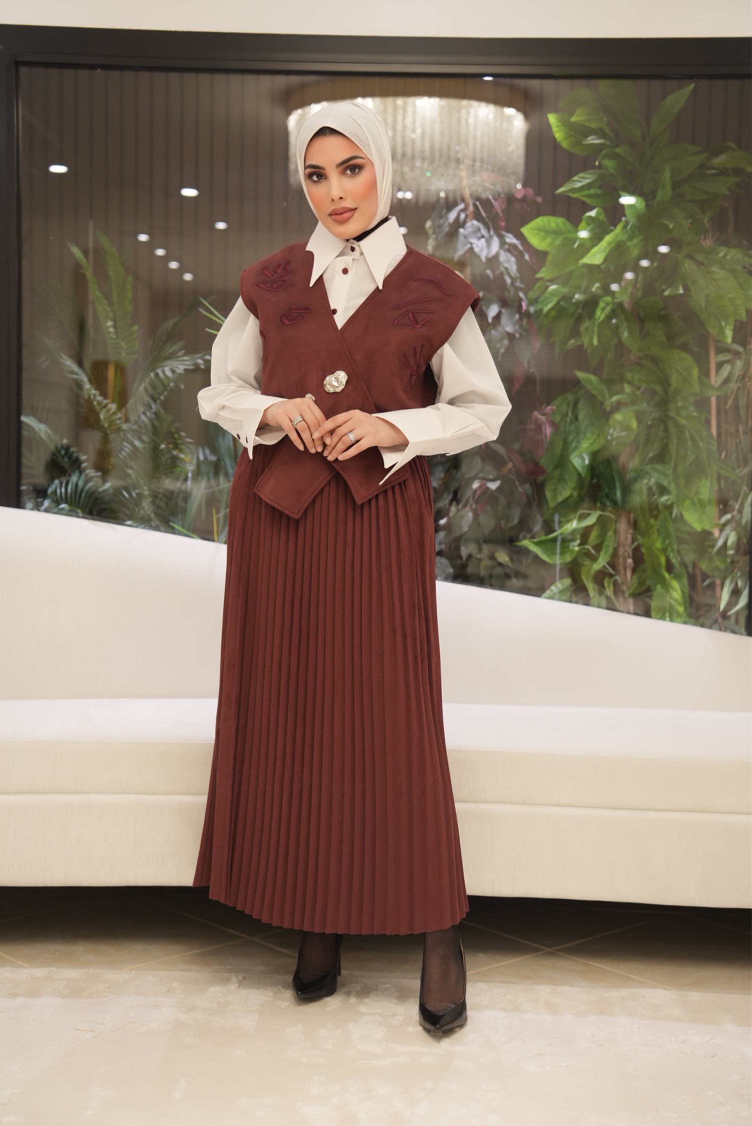 Chestnut Chamois Embroidered Vest