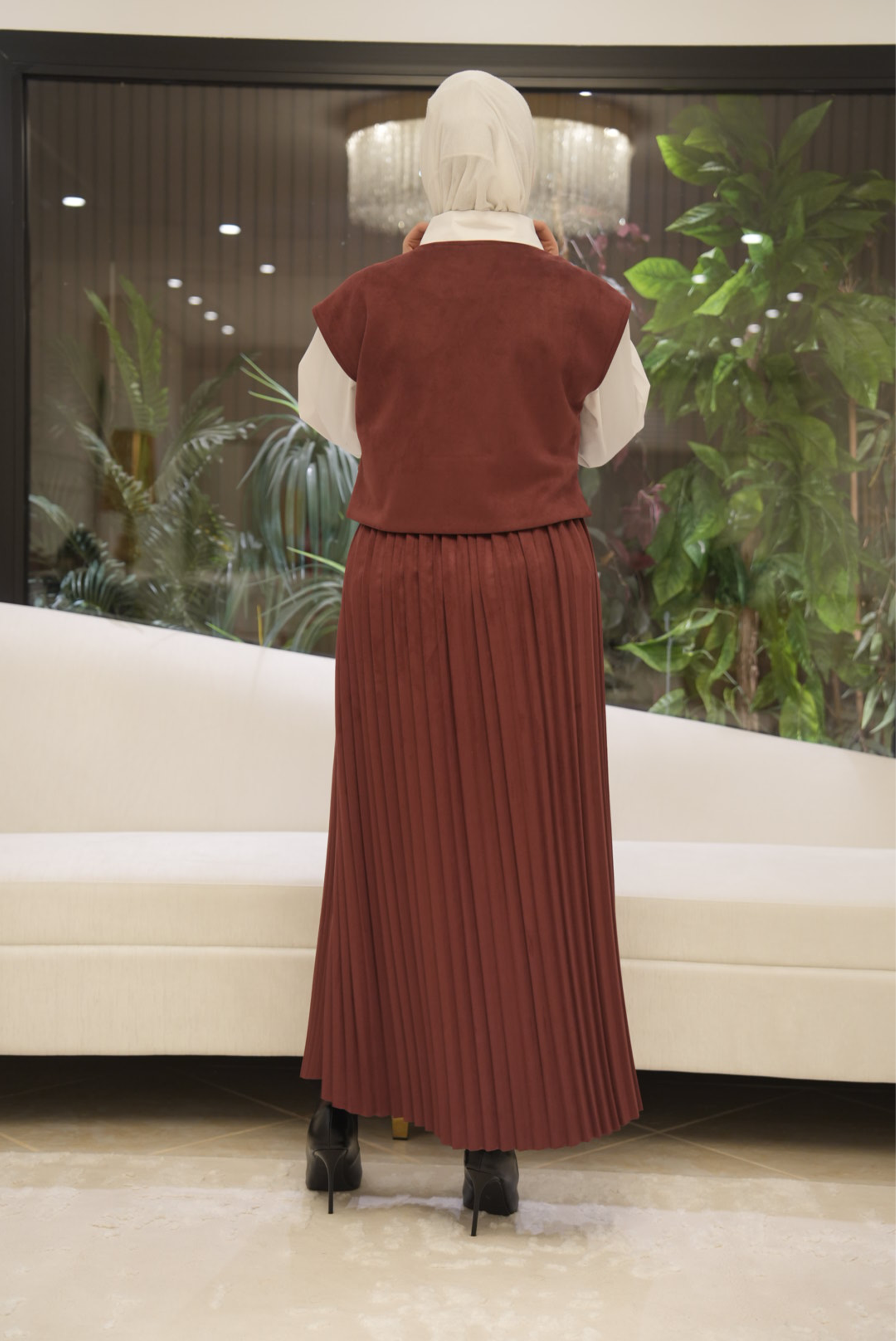 Chestnut Chamois Embroidered Vest