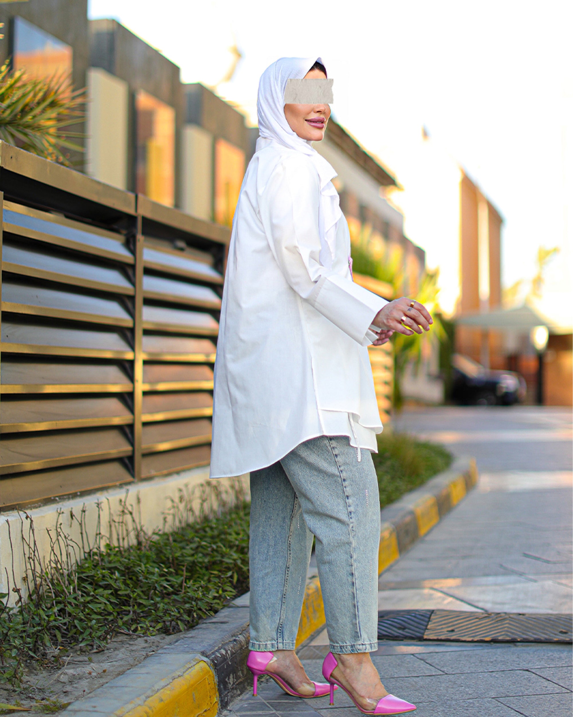 قميص ملفوف من قماش البوبلين مع حزام