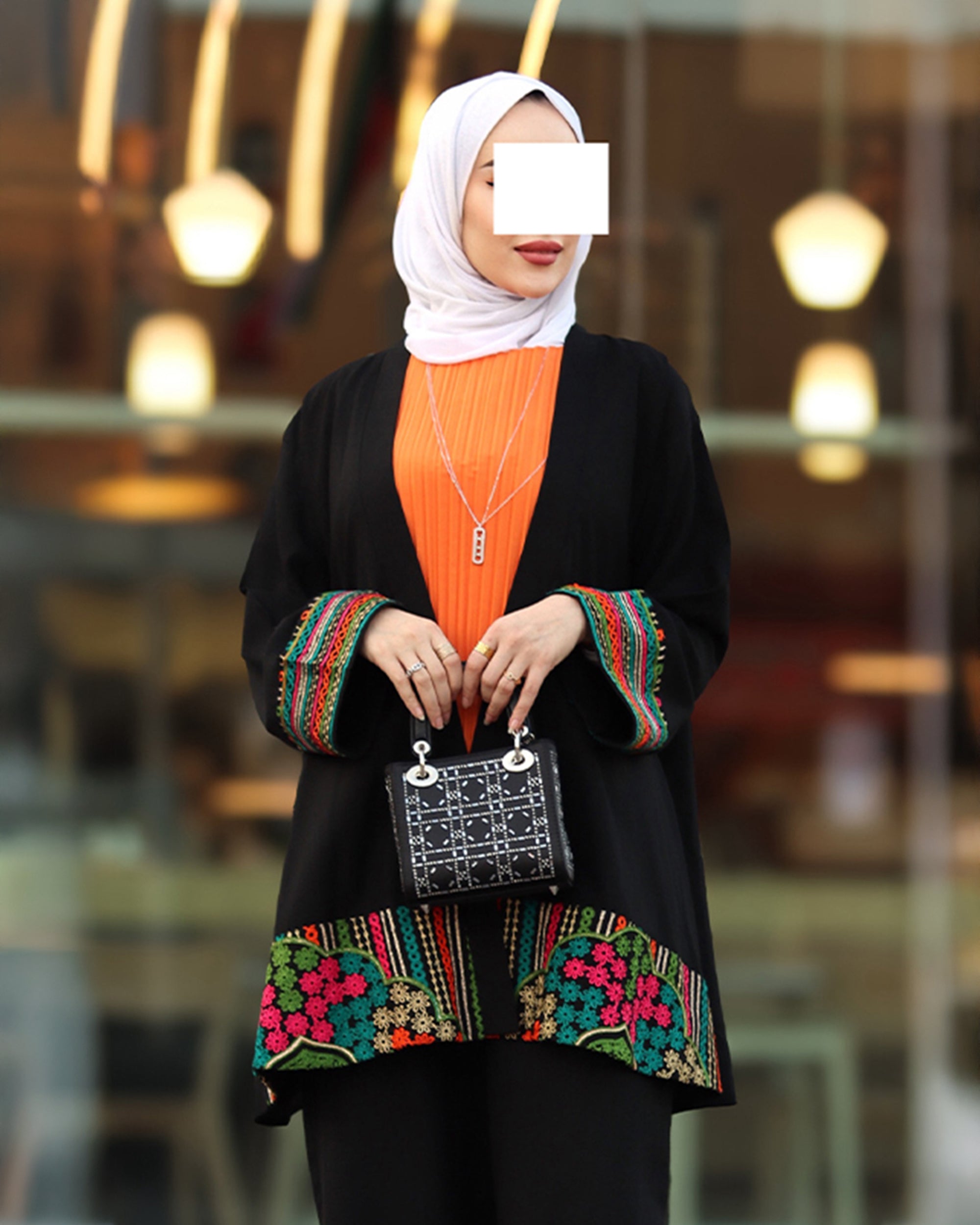 جاكيت كتان سوداء