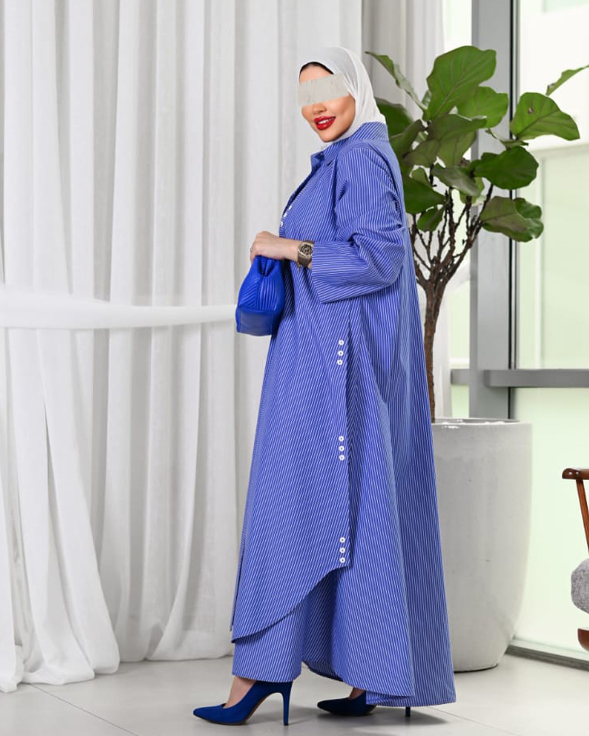 فستان أزور غريس