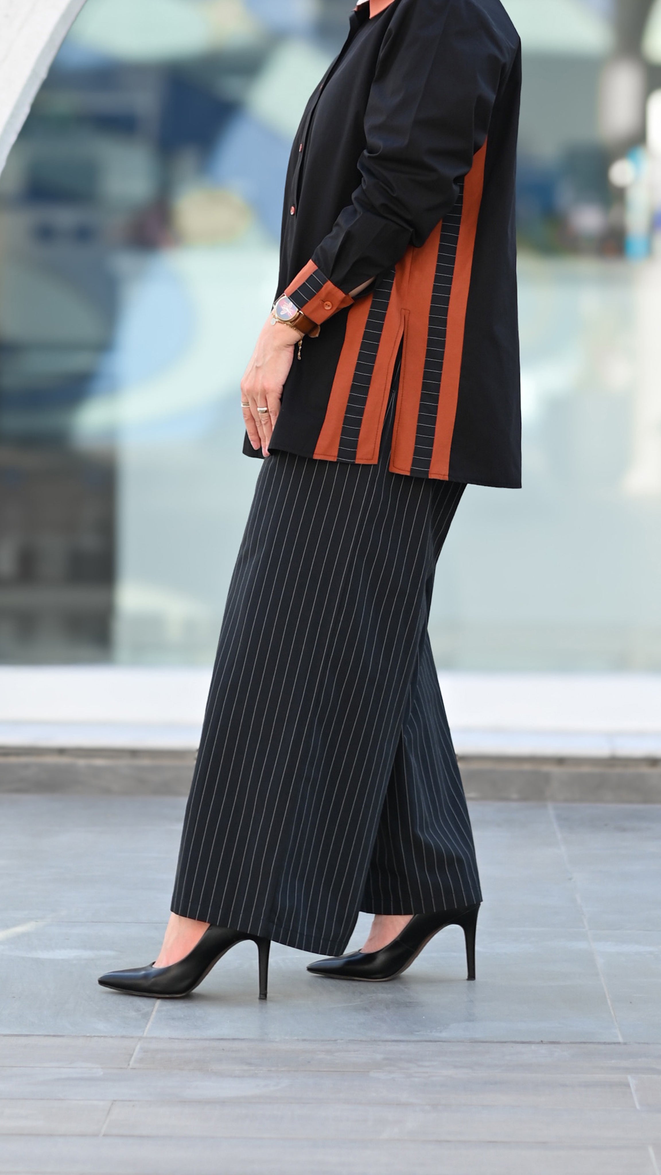 Pinstripe Wide-Leg Poplin Pants – Black